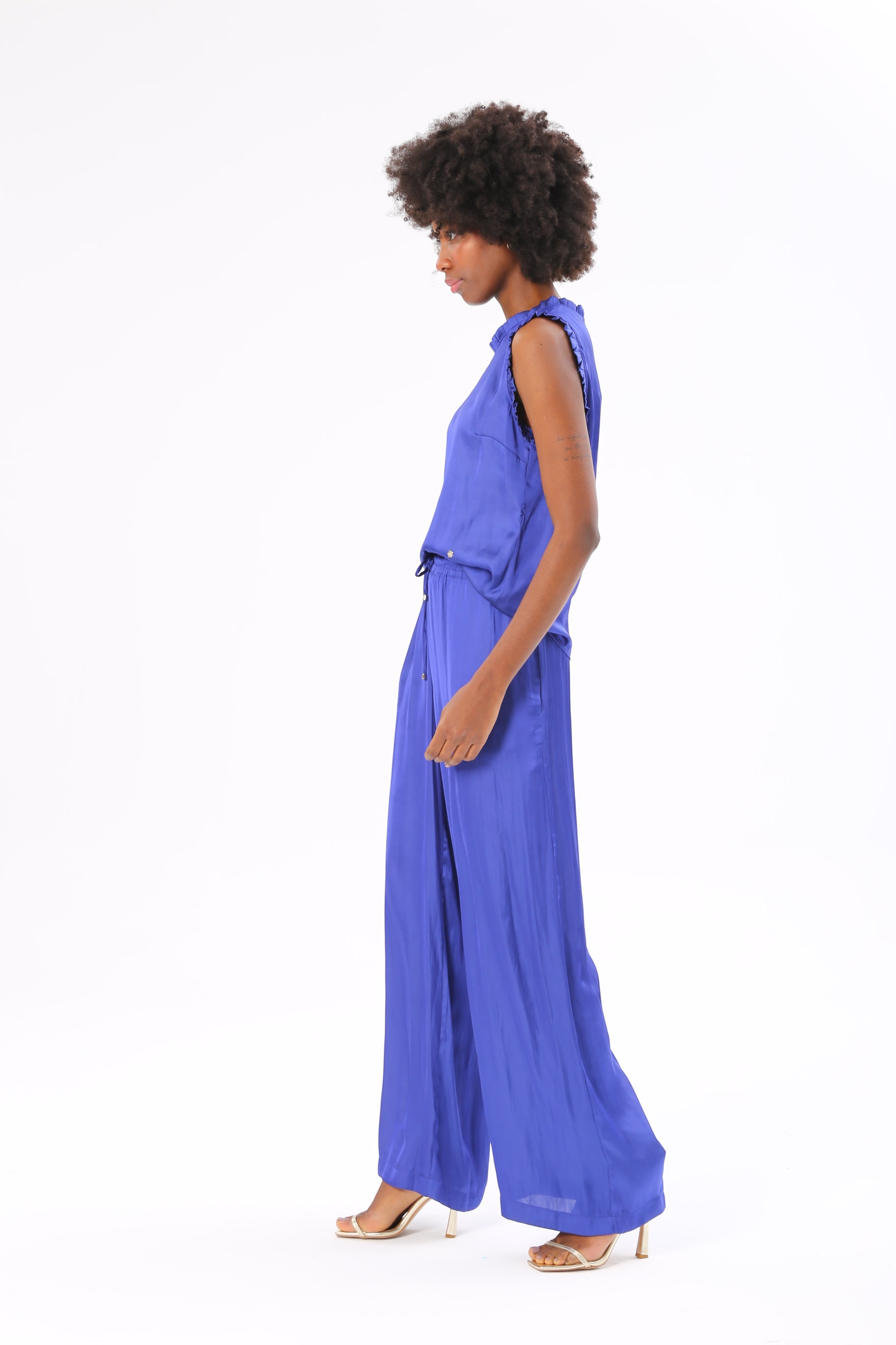 Ruffle Detail Flowy Suit